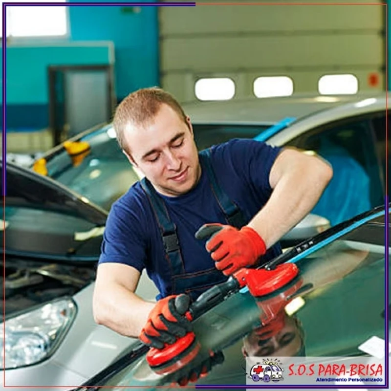 reparo de para-brisa com risco
